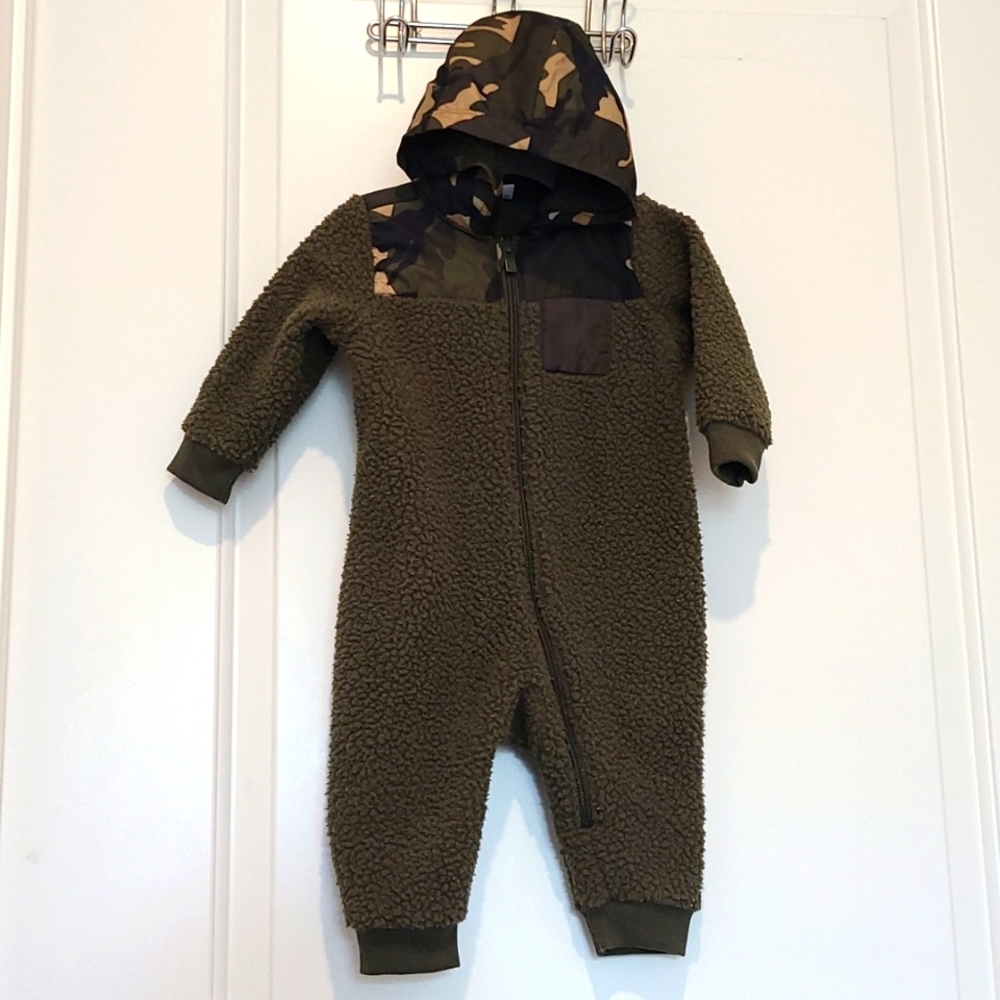 Hooded Sherpa Pram